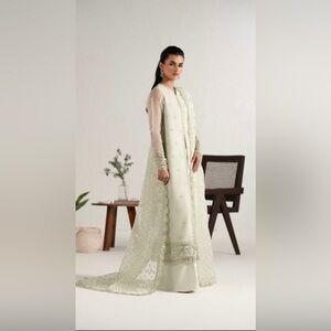 Akbar Aslam Mint Green Embroidered Formal Suit – Brand New